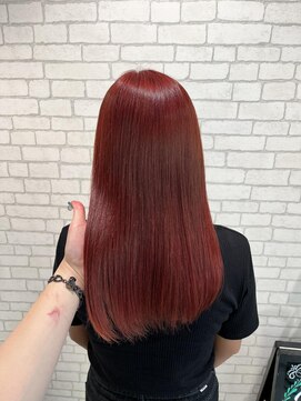 ミューバイケンジ(miu by KENJE) miu&橋本愛海 濃いめレッドカラー