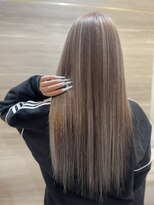 ラビス クローバー(Lovis clover)&nbsp;《RIN》グレージュ×グレーシルバー【熊谷/エクステ】