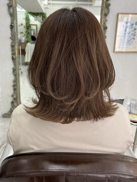 クラン バイ ヘッドライト たまプラーザ店(clan by HEADLIGHT) ウルフボブ/レイヤーボブ/外ハネボブ/ボブウルフ/ミディアム