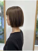 切りっぱなしボブ/オリーブグレージュ