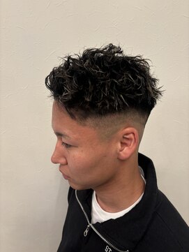 ヘアーアトリエルキナ(hair atelier LUCINA) ツイストスパイラルスキンフェード