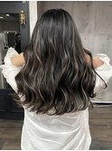 アッシュブラック系ハイライト