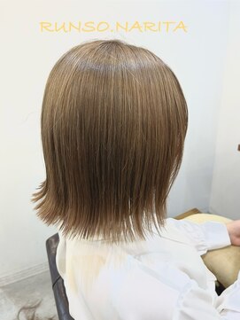 ランソ 成田店(RUNSO) 外ハネミディ×グレージュ