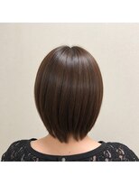 ウイバイファースト(u'i by first) ツヤ感たっぷりの美髪ボブスタイル