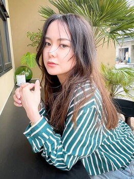 シェル(SHEL)の写真/顔周りや毛先の絶妙なニュアンスで表現する"ナチュラルな抜け感ヘア"◆細かいスタイルの要望も叶えてくれる