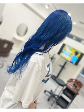 ハイプバイアッカ(HYPE by AKKA) 派手髪xブルー