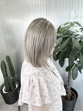 ループ(LOOP) ブリーチカラー