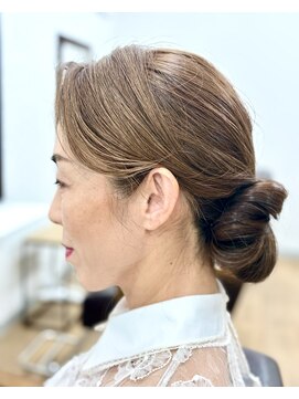 ヒマル 学芸大学(Himaru) 大人女性/ヘアセット黒髪/ボブルフ/ネビージュ/小顔/ワンレン
