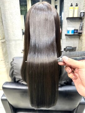 オーバー 三軒茶屋(OVER→) 【オーバー三軒茶屋】髪質改善/縮毛矯正口コミ人気第１位◎