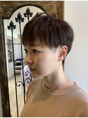 ふわっと◎刈り上げマッシュショート