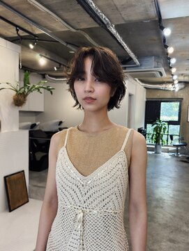 ヒュージ 表参道(huge) ショートボブ/レイヤーボブ/ニュアンスパーマ/顔周り/20代30代