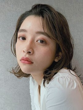 メイカ(MEIKA) レイヤーボブ/オリーブブラウン