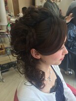 リップス(Lip's) ルーズなパーティーヘア