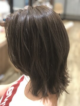 ヴィサージュ ユニール(VISAGE unir) 「VISAGE  unir   永野圭一」 ハイトーンシャイニーアッシュ