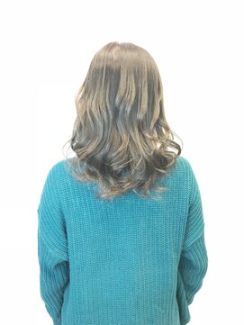 アヤナ バイ アヤラ(ayana by ayala) グリーンカラー〈浦安 美容室〉