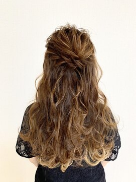 ジェネータ 新横浜店(GENETA) ロングハーフアップ【ヘアセット/新横浜】