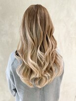 アイティー バイ アルバム 浦和店(IT by ALBUM)&nbsp;ホワイトブロンド_ホワイトアッシュエアリーミディ_ba312701