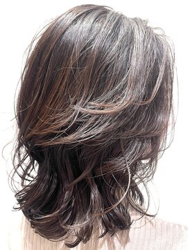 ステア ケース(stair case) 【NATASHA】ミディアム中盛り盛りレイヤー