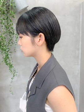 テトヘアー(teto hair) マッシュショート、耳かけショート、ブルーブラック