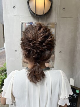 スミ(sumi) 結婚式ヘアセット×tight arrange