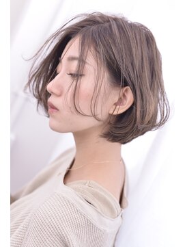 ジャパンデザイナーズアカデミー ショートボブ/ベージュ【堺、深井】