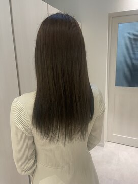 リー(Ly) カラー