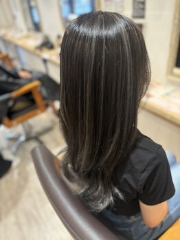 サロン ド マゼンタ(Salon de Magenta)の写真/《ワンランク上のStyleを》個性を魅せる立体感カラーで印象UP!ハイライトや透明カラーも思いのままに☆