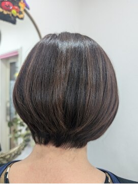 チモト美容室 ボブショート