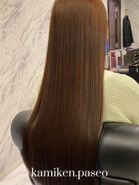 カミケンパセオ(kamiken.paseo) 圧倒的艶髪美人×さらさらストレートロング【カミケンパセオ】