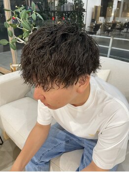 ルーム(room)の写真/メンズカットからトレンドのカラーや差がつくパーマまでお任せ♪ゆったり過ごせるプライベートサロンです♪
