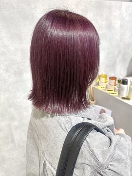 ユニバーストーキョー 池袋西口店(universe tokyo) 切りっぱなし外ハネ(Wカラー/ケアブリーチ/ハイライト)