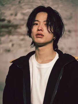 ダグラスヘア フォーシーム 三重 四日市(Douglas hair FOUR SEAM) 【メンズパーマ】エロエモいニュアンスパーマでセンターパート