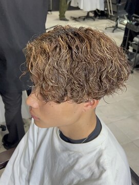 アウル 心斎橋(owl) サーフカール/波巻きパーマ/スパイラルパーマ/センターパート