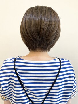 モリオ フロム ロンドン 成増店 【morio成増/一戸】大人かわいい前下がりショートボブ