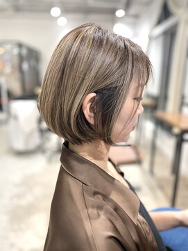 【白髪ぼかしブロンドベージュ】