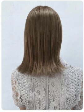 ブロッサム 東久留米店(Blossom) 大人ミディアムレイヤー×小顔くびれヘア