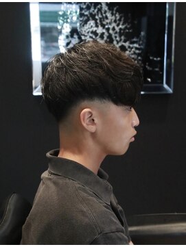 イズミプラス(IZUMI+) フェード