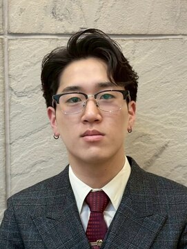 ビンゴ(BINGO) 2525黒髪アッシュビジネスショートかきあげセンターパート