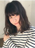 学生限定　黒髪のミディアムボブの透け感はエアウェーブで