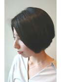 艶やか前下がりショート