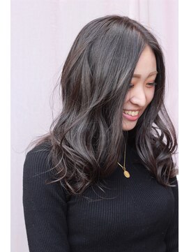 ビアージュ(Viage) 【ハイライトたっぷりでも派手すぎない】シルバーグレーカラー