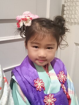 ネオリーブギンザ 銀座店(Neolive GINZA) 七五三の3歳の女の子