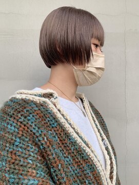 ヘアー アイス ルーチェ(HAIR ICI LUCE) ミニボブ ボブ ベージュ ハイトーンボブ 前上がりボブ 担当落合