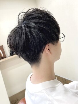 アール(hair salon R.) 『R.』の刈り上げマッシュショート