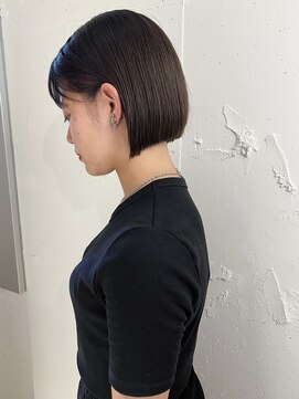 ラミエ バイ メルト 吉祥寺(lamie by melt) "久保田"地毛風ストレート縮毛矯正ミニボブ耳かけ前下がり