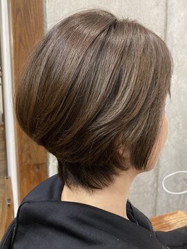 シルフィ(sylph) ショートボブ　ショート　大人ショート　ひし形シルエット