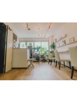 【薬院大通駅徒歩0分】落ち着いた雰囲気の隠れ家サロン《AO》☆美容室は緊張する…そんな方にもおススメ◎