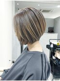 ４０代におすすめ大人の派手ボブです