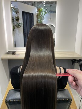 ロジ イン トゥバレー(LOWG in TOWVALLEY) 髪質改善縮毛矯正【酸性ストレート】