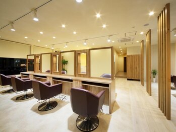 ヘアメイク アリエス 富谷店(HAIR MAKE aries)の写真/【富谷】髪のうねり・ダメージが気になる方にトリートメント付きクーポンがお勧め!お得にキレイが手に入る